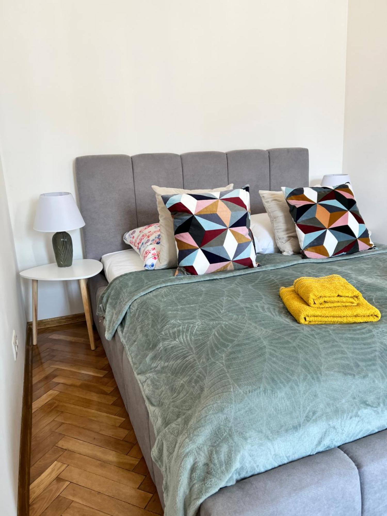 Apartamenty Centrum Varşovia Exterior foto